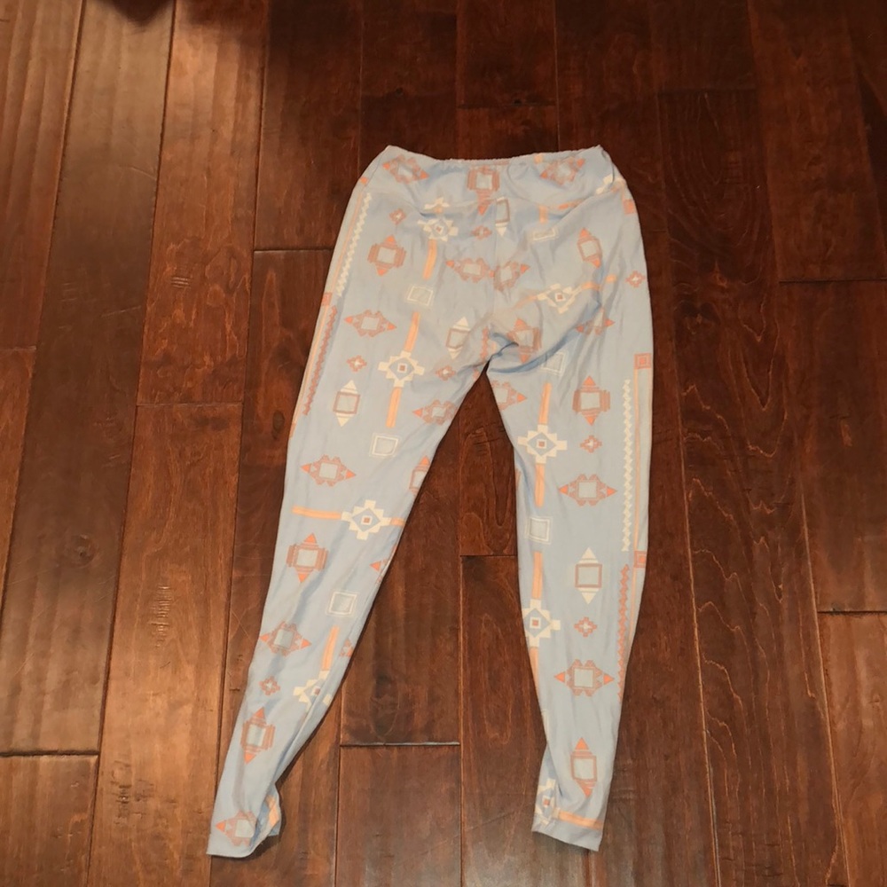 LuLaRoe OS leggings